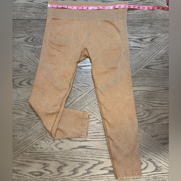 JoyLab Women’s Large Tan Beige Legging Hi-Rise 7/8 Length - Picture 3 of 6
